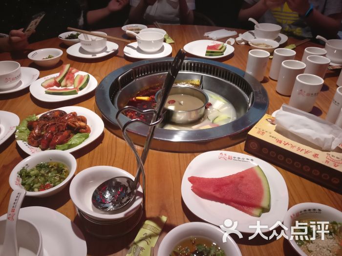 重庆火锅桌